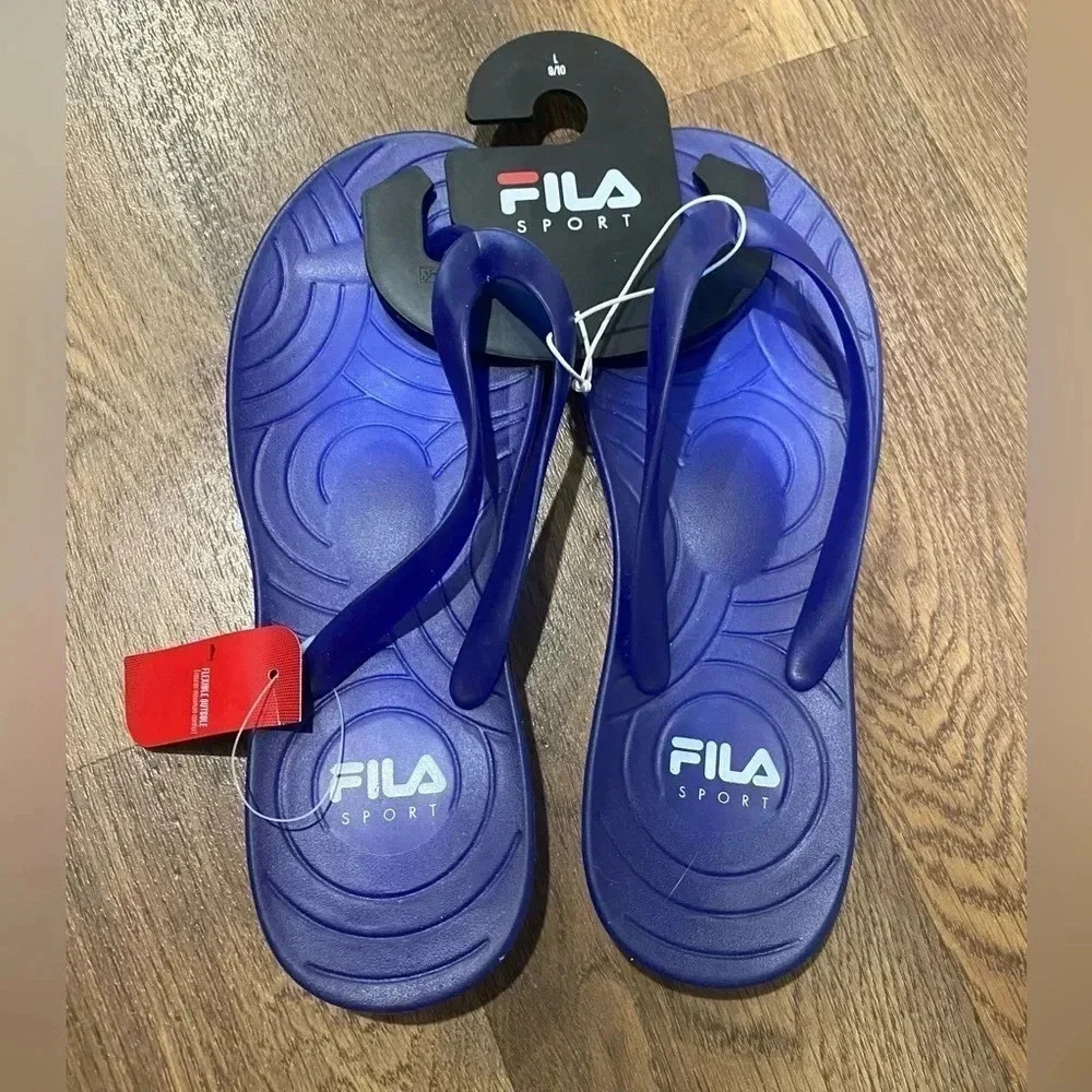 FILA sport thong flip flops blue. NEW WITH TAGS. Size 9/10